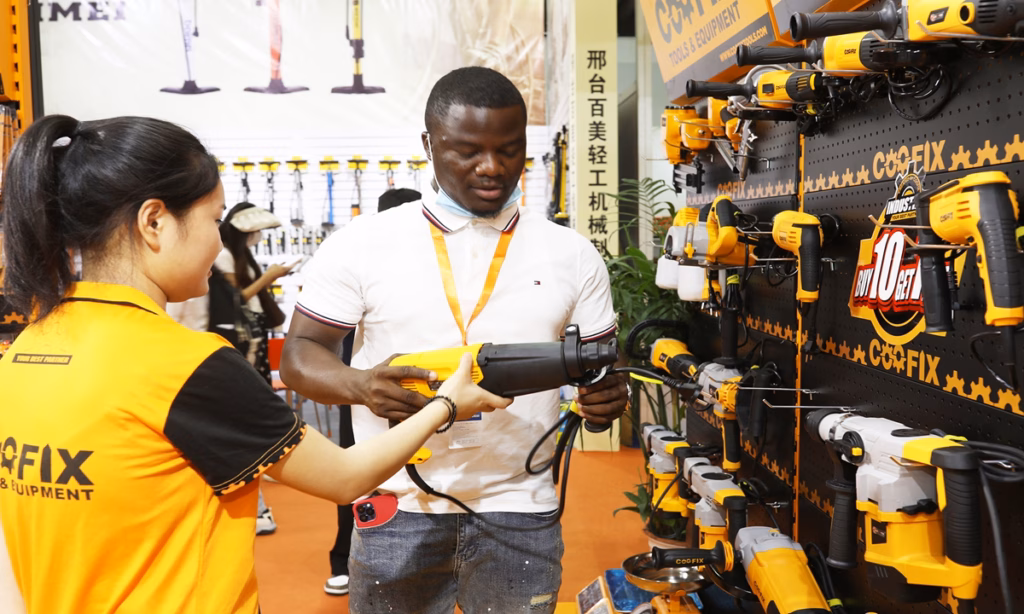 Yiwu hardware tools and equipment sourcing